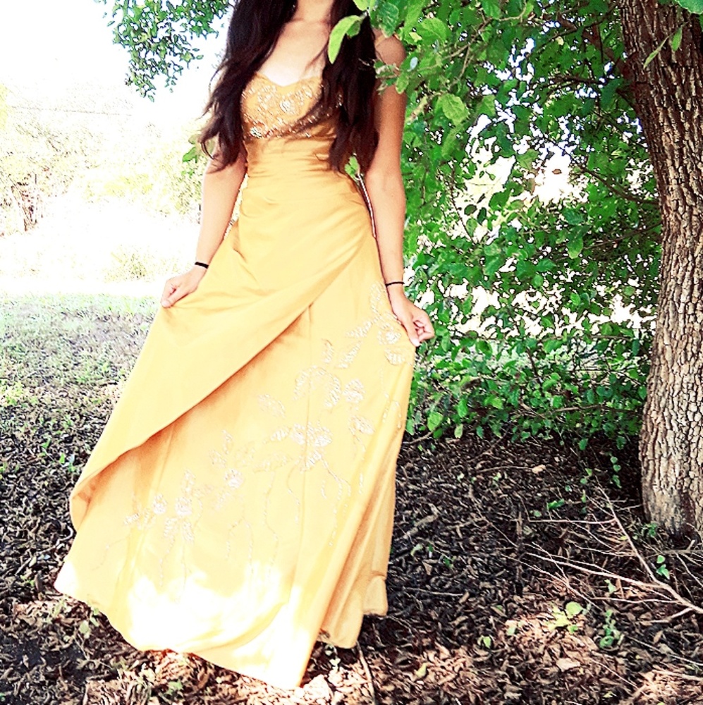 Yellow Leaf🍃 Designed Prom Dress